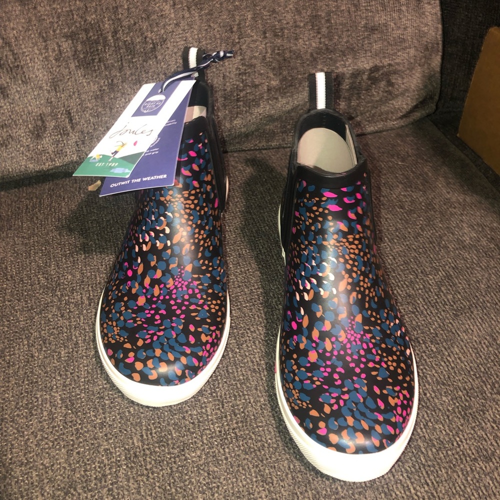 Women rain boots